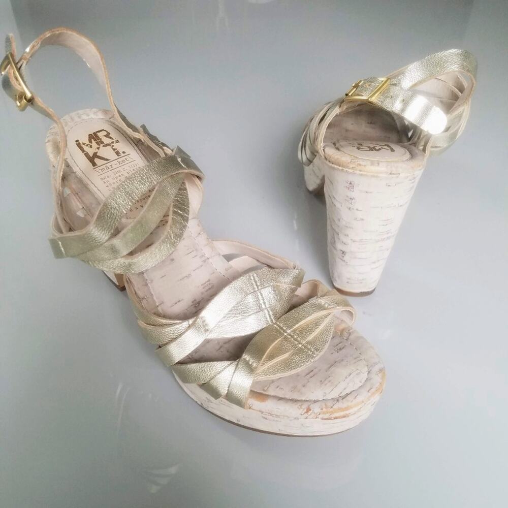 MRKT Gold Strappy Chunky Block Platform Heels 7.5